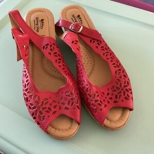 SPRING STEP RED LEATHER ORELLA SLINGBACK WEDGE SANDALS EXCELLENT CONDITION